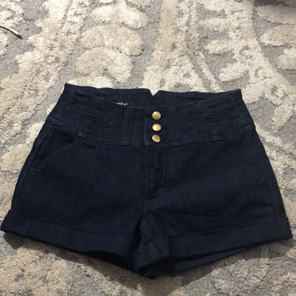 Bebe shorts